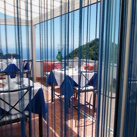 ララベスコ B＆b アマルフィ