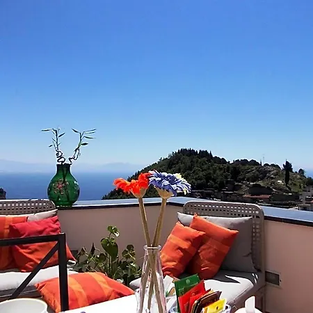 Bed & Breakfast L'arabesco 4*